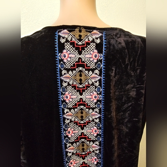 NWT Paparazzi Size XL V Neck Embroidered Long Sleeve Sweater Top Boho Western - Picture 4 of 13